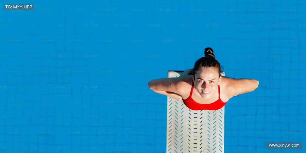 🛒周边好物，把热爱穿在身上、握在手里！🎁